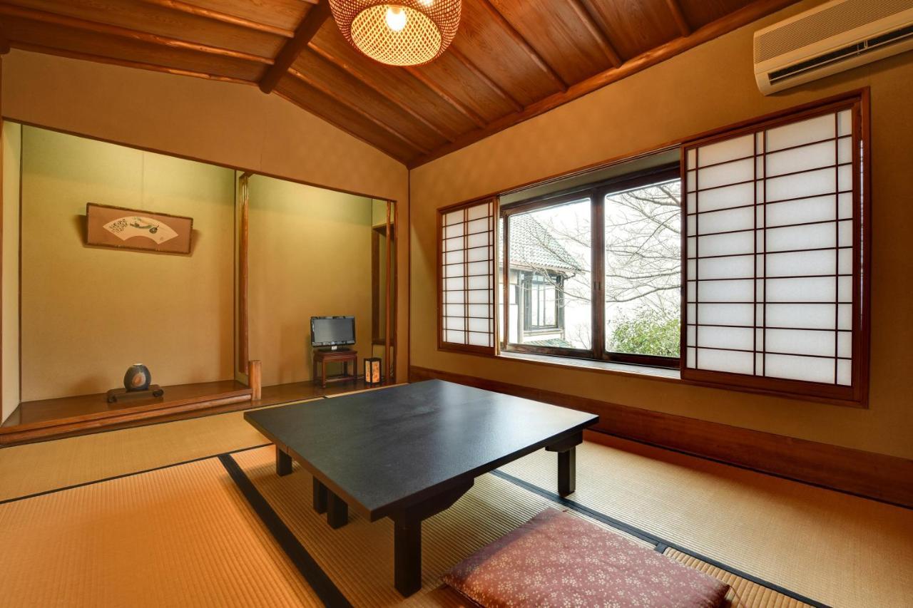 Suma Kanko House Aji To Yado Kagetsu Кобе Екстер'єр фото